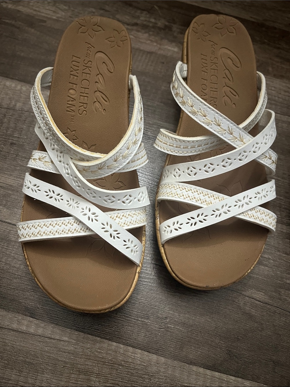 Skechers White Cali Luxe foam new